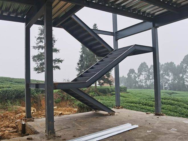 Metal Building Workshop with Customized Steel Stairs Design-STB03 - Image 7